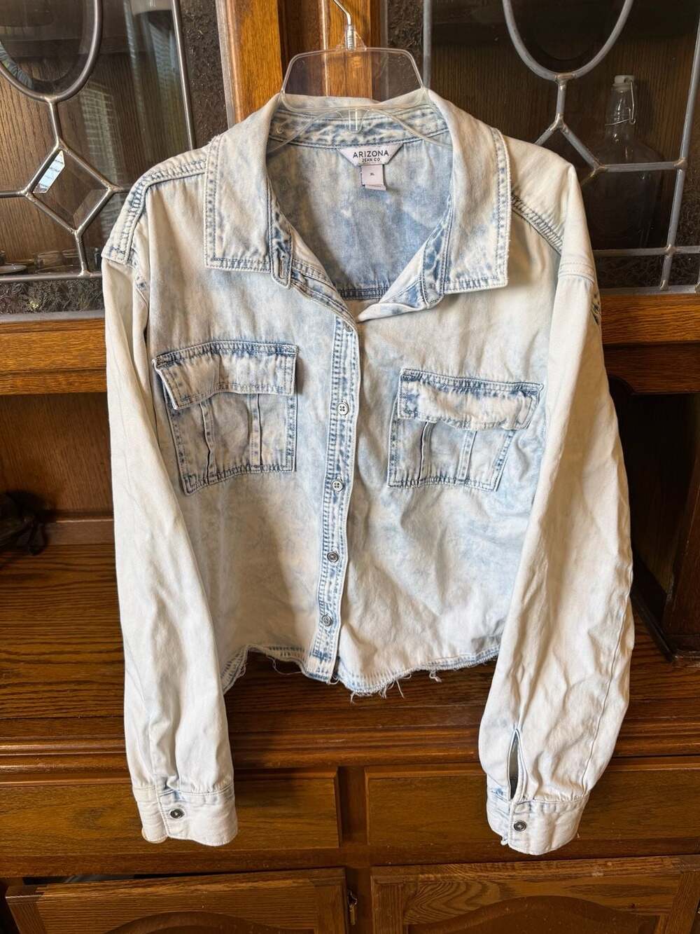 Arizona Jean Co Light Wash Denim Shirt XL Cropped Frayed Hem